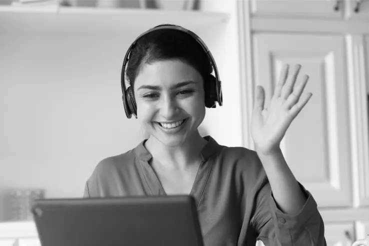 Estudiante online en una videollamada